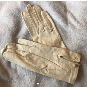 Vintage leather gloves with pearl closures
